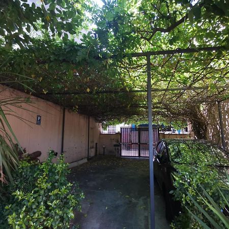 Villa Rosa Etna Apartments Zafferana Etnea Buitenkant foto