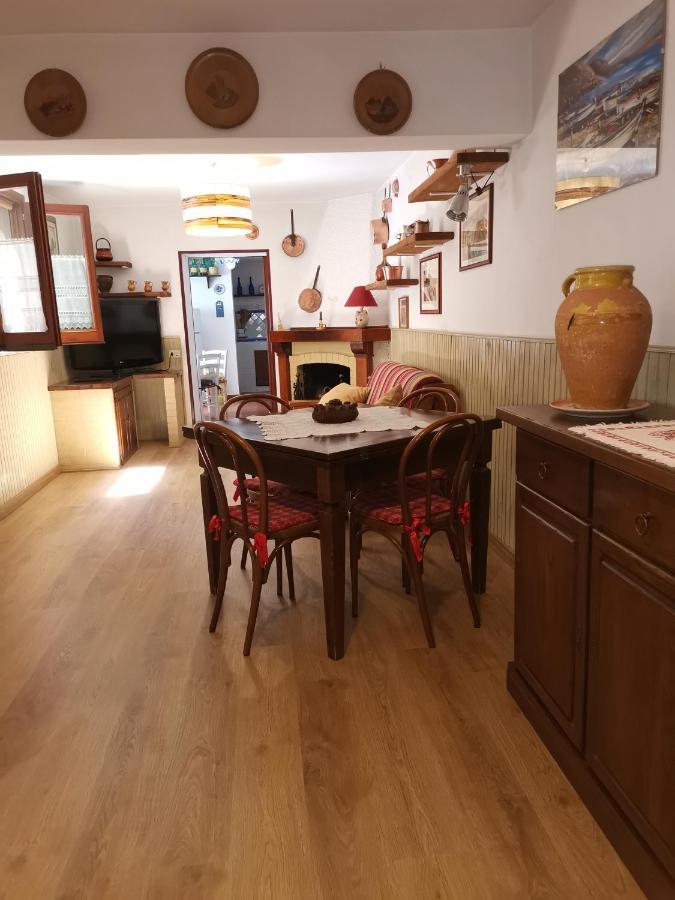 Villa Rosa Etna Apartments Zafferana Etnea Buitenkant foto
