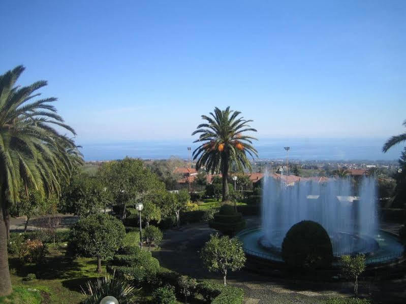 Villa Rosa Etna Apartments Zafferana Etnea Buitenkant foto